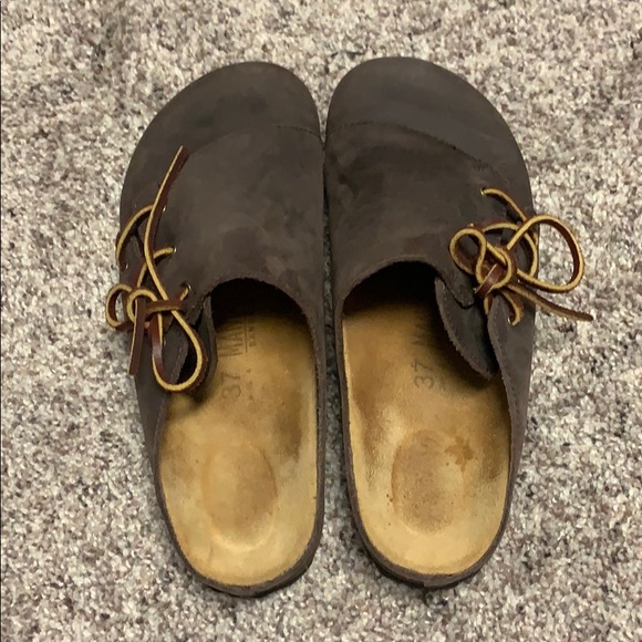 Mandel shoes - Picture 1 of 5